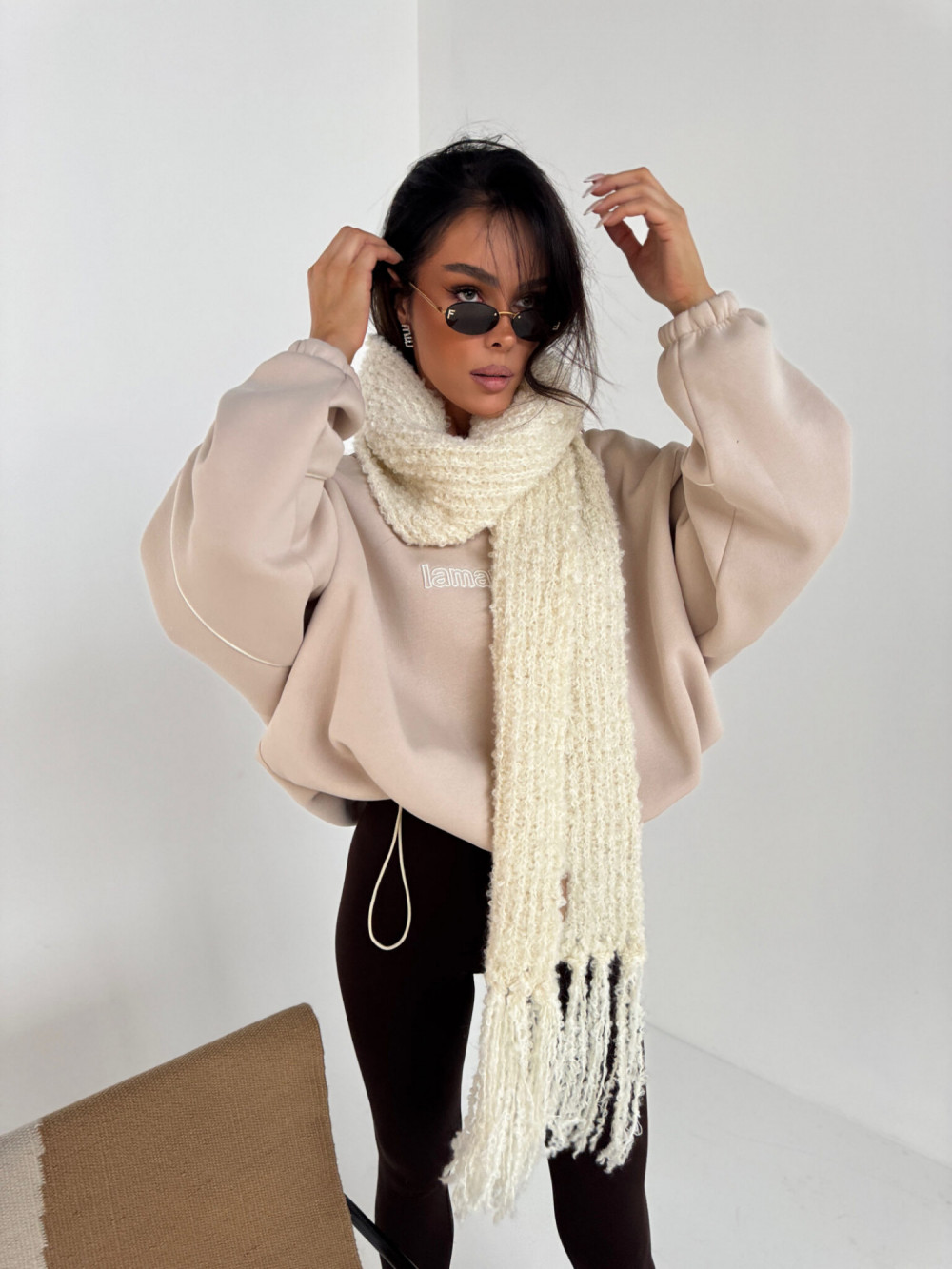 Szalik PLUSHIE ecru La Manuel 3