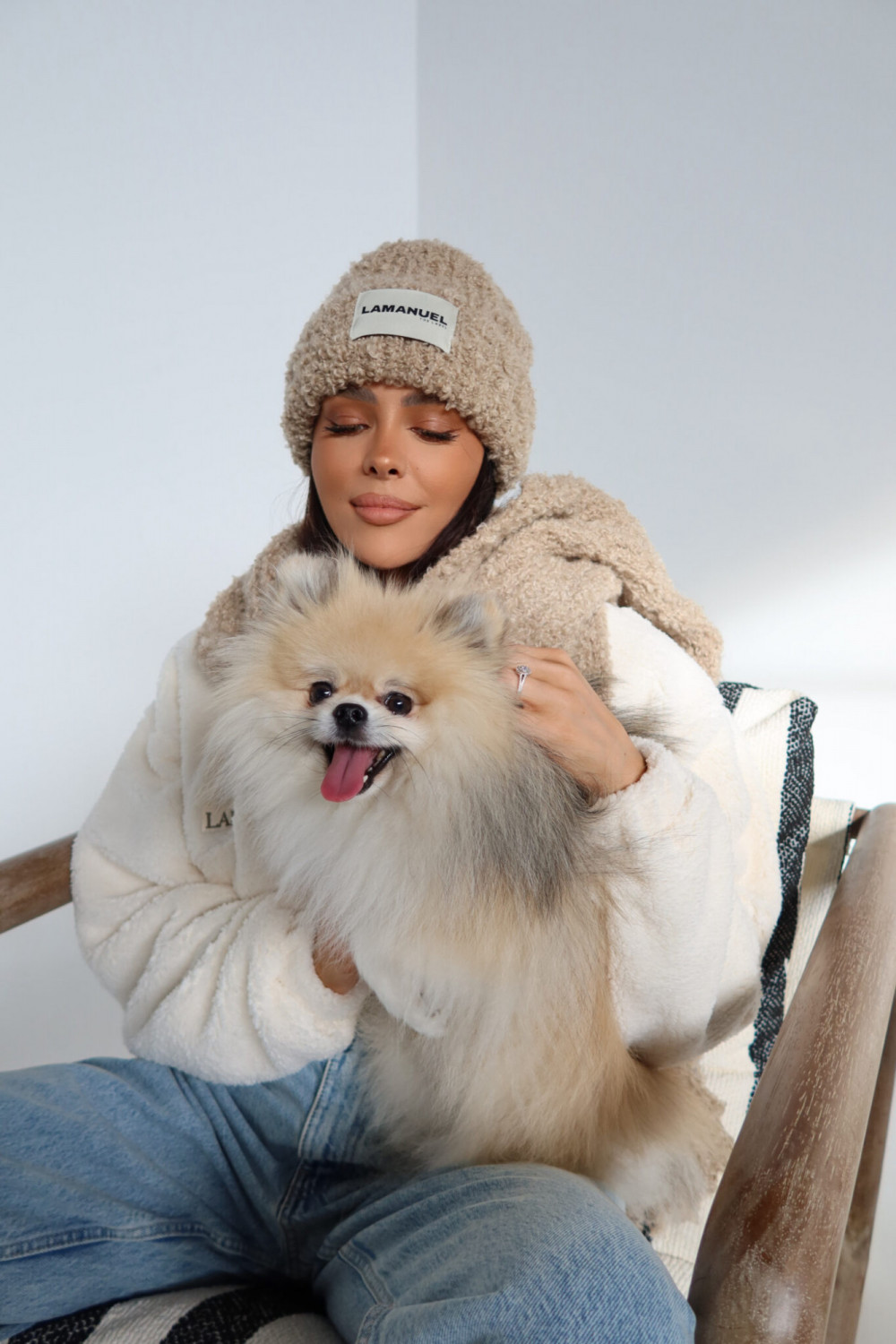 Czapka PLUSHIE beż La Manuel 3