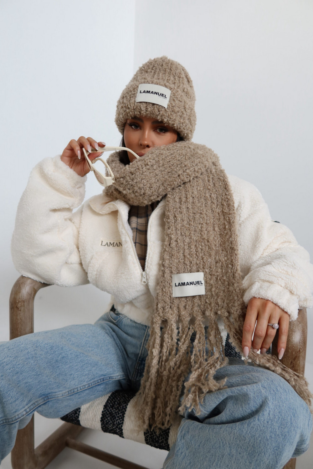 Czapka PLUSHIE beż La Manuel 6